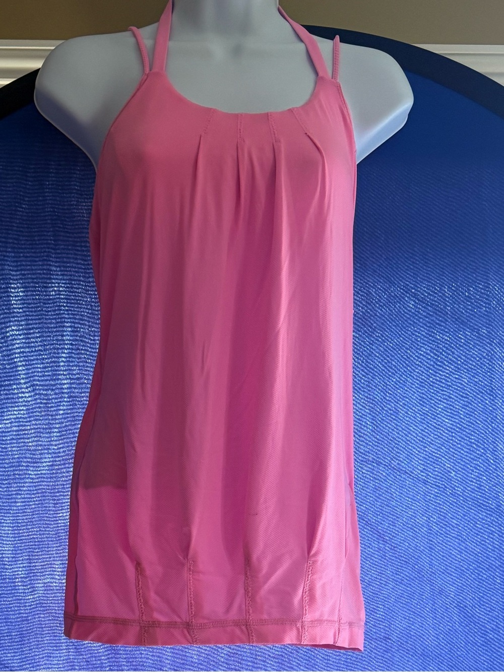 Lululemon Flow & Go Tank
Vintage Pink. Size 4